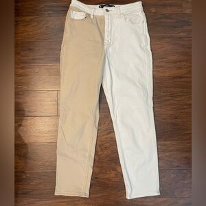 Hollister Ultra High-Rise Mom Jeans Size 7R